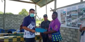 PLH. Bupati Manokwari Setujui Kampung Persiapan Moyang Menjadi Kampung Defenitif 