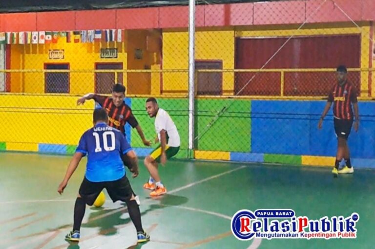 Dukung Kontingen PWI Ikuti Porwanas XIII, Humas Polda PB Gelar Futsal Persahabatan